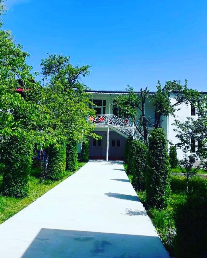 Green Garden B&B Дилижан Экстерьер фото